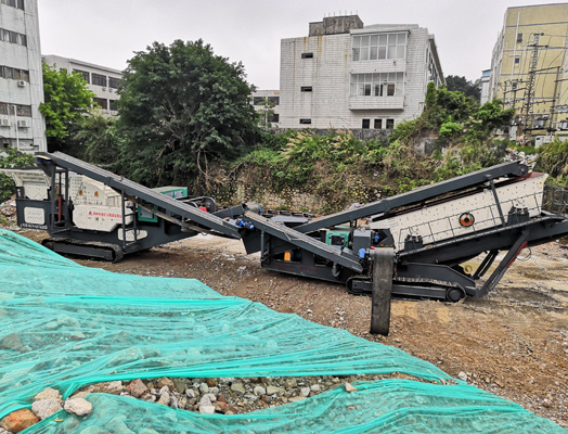 履帶式破碎篩分站助力廣東建筑垃圾變廢為寶